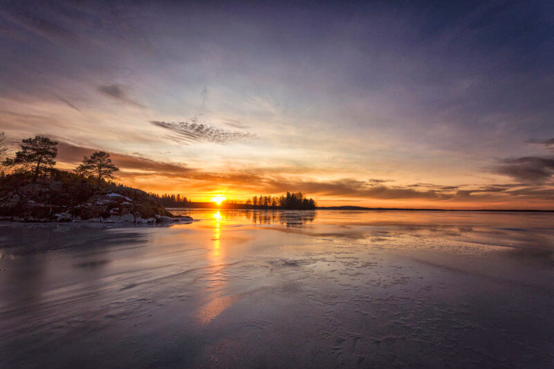 Sunset on the frozen lake was just breathtaking (Photographer: Jay)