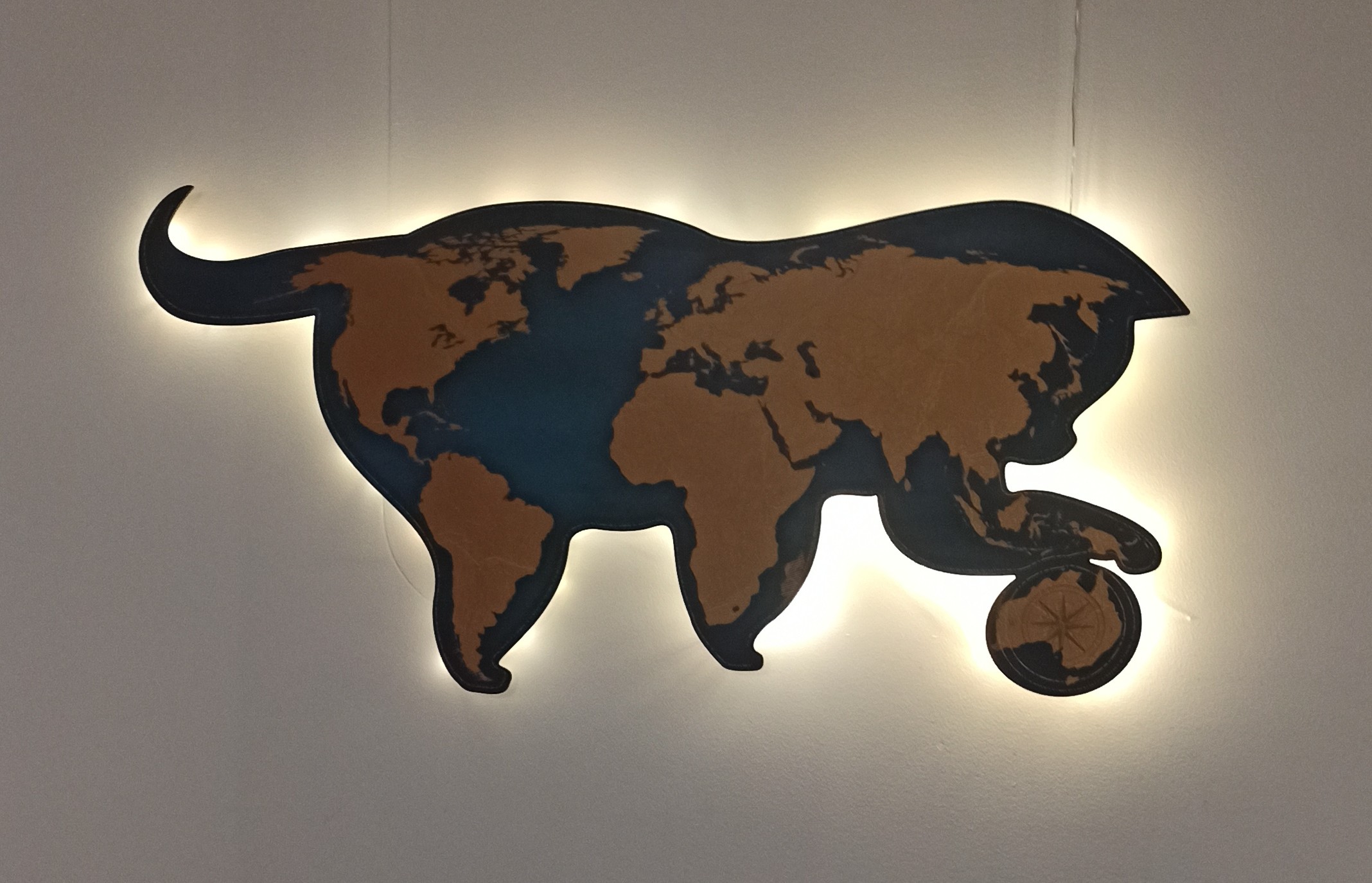 Cats’ Nature of Ruling the World – Aikaterini (Greece)